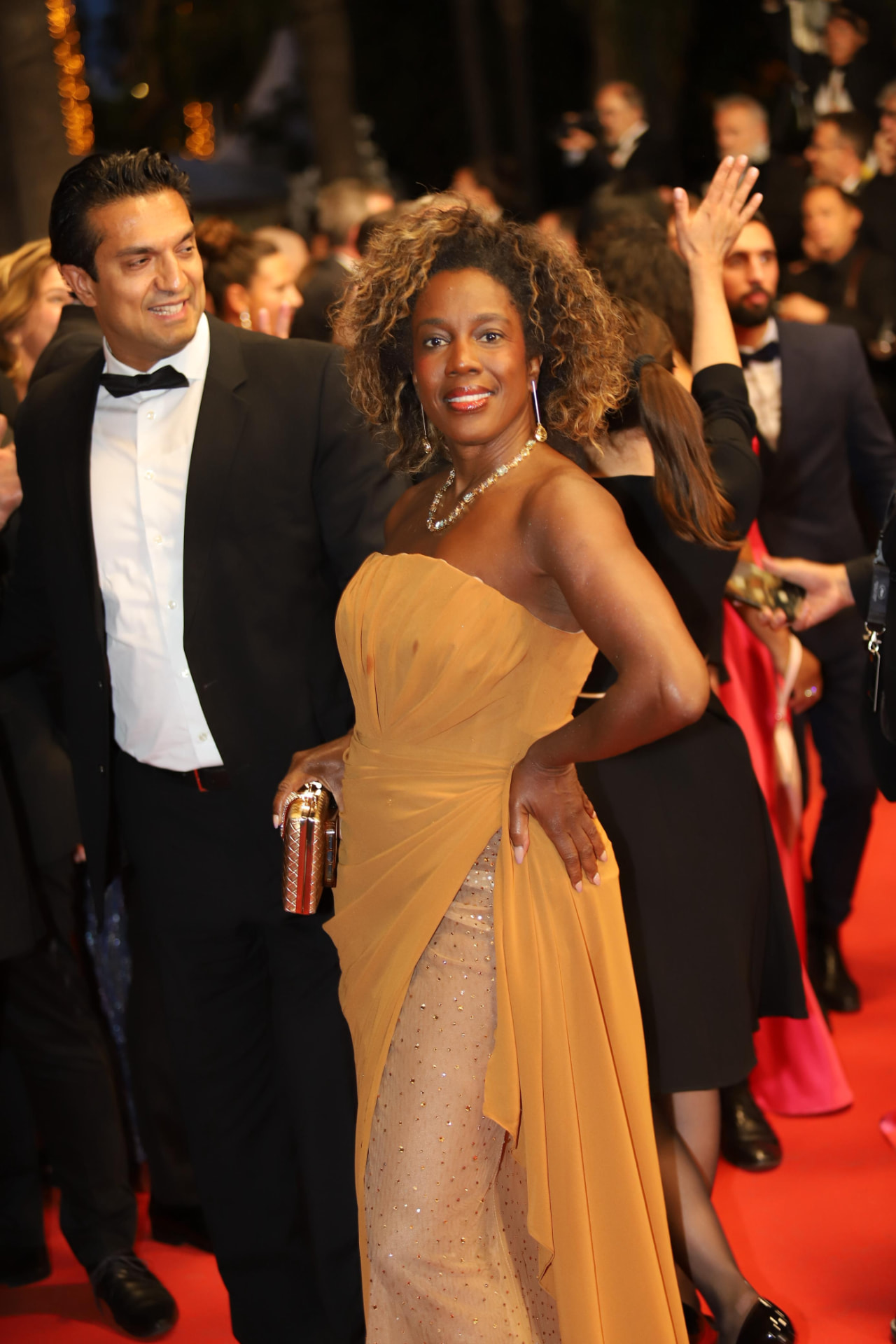 Maria Gal chegando ao tapete vermelho
